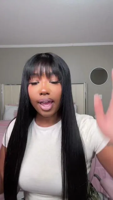 @Mamushow Hair Store The bangs are a MUST I’m so obsessed 😭✨   I love Mamushow hair!!! #TikTokShopBlackFriday#mamushowhair#humanhairwig #wig #gluelesswig 