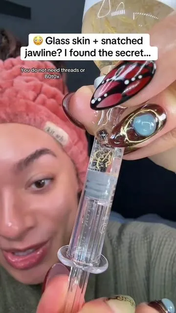 No needles. No filters. Just peptides + collagen + results. On sale now for Black Friday 💉✨ Limited time flash sale, price can change any time!  #KoreanLiftingThreads @SUNGBOON EDITOR #GlassSkinHack #botoxinabottle   #tiktokshopcreatorpicks #tiktokshopblackfriday [SUNGBOON EDITOR Official] Silk Collagen & Peptide Face-Lift Duo - Ampoule + Cream-in-Serum Bundle