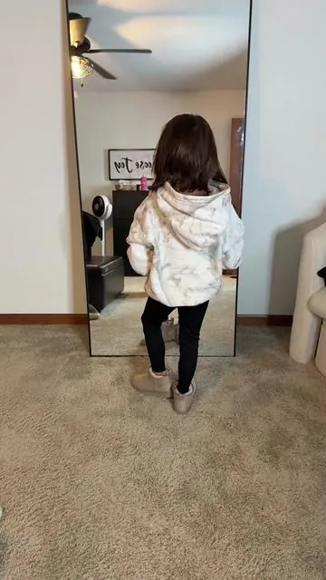 I also have the crew neck sweater in this same camo print. #comfrt #kidsclothes #tiktokshopcreatorpicks #tiktokshopblackfriday #tiktokshopcybermonday 
