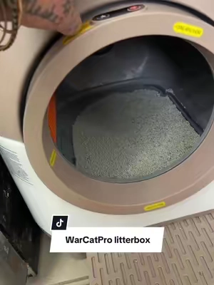 Finally, an automatic self cleaning litterbox that was made for the bigger kitties.  #automaticlitterbox  #tiktokshopblackfriday #ttssoutheast  #tiktokshopcreatorpicks  #tiktokshopholidayhaul  TikTok shop prices & coupons vary