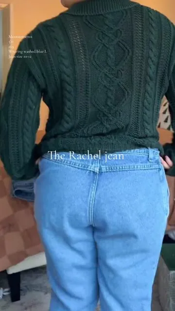 My favorite jeans for 90s look and curves. Tall and petite styles  #jeans #curvyjeans 