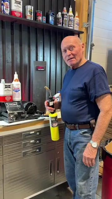 Prolube Oil Treatment vs Lucas Heavy Duty: EXTREME HEAT TEST! 🔥 #prolube #prolubeoil #oiladditive #oil 