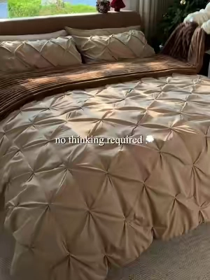 Like melting into chocolate 🍫—this 7-piece set is huge, comfy, beautiful, and so soft. Grab it during the Black Friday deals!#bedroom#comforter#TikTokShopBlackFriday #TikTokShopCyberMonday#comforter#beddingset #Christmas#christmasgiftideas #soft#bedroomvibes#cozyvibes#StripesInStyle#anxiety#bedsure#BedsureBlanket#OMG#fyp#FallFreshness#comforterset