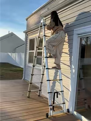 Esta escalera es telescopica y resistente #vevorladder #vevortools #tiktokmademebuyit 