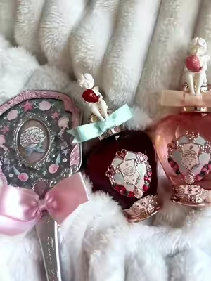#flowerknows #flowerknowsmakeup #flowerknowsperfume #tiktokshopblackfriday #christmasgiftideas 