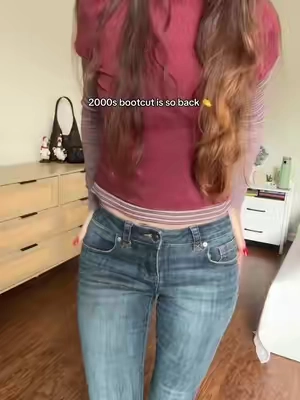I love when jeans dont make the 🍑 disappear #jeans #bootcutjeans #lowrisejeans 