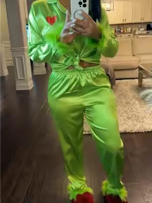 Just in time for Christmas- family matching Jammies available too - size medium 🔗 above #holidaycountdown #christmasjammies #christmasspirit #thegrinch 