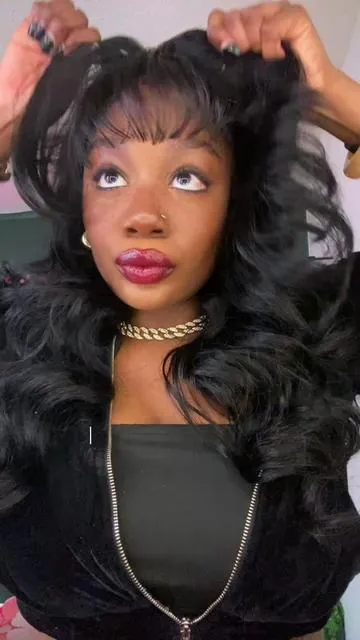 Love a good throw on 😛 • • • • • • • • • • • • • • @Tahikie Hair Shop #falldealsforyou #tahikiehair #wig #TikTokShopHolidayHaul #bangwig 