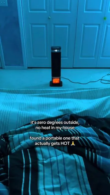 Seriously a life saver in the cold 🙏 #coldhack #winterhack #heat #warm #cozy 