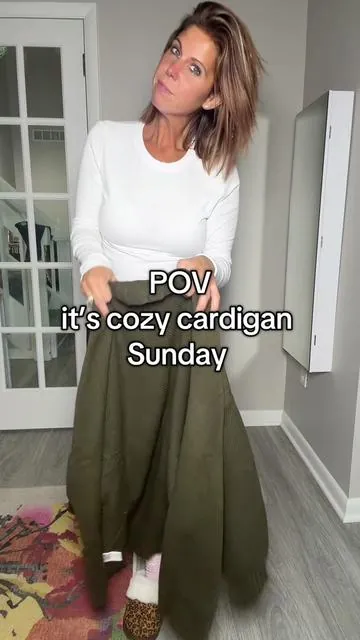 I LOVE a good cozy cardigan and this one checks all the boxes #cardigan #sweater #winterstyle #style #tiktokshopcreatorpicks 