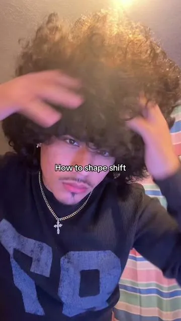 All it takes is a little bit of @BASED  Vid credits: @wufades  #curlyhair #curlyhairroutine #curlyhairtutorial #basedbodyworks #3ahair 