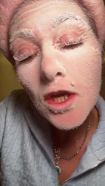 Dermaplane my face with me #hairy #dermaplane #dermaplaning #shave #TIKTokShopHolldayHaul 
