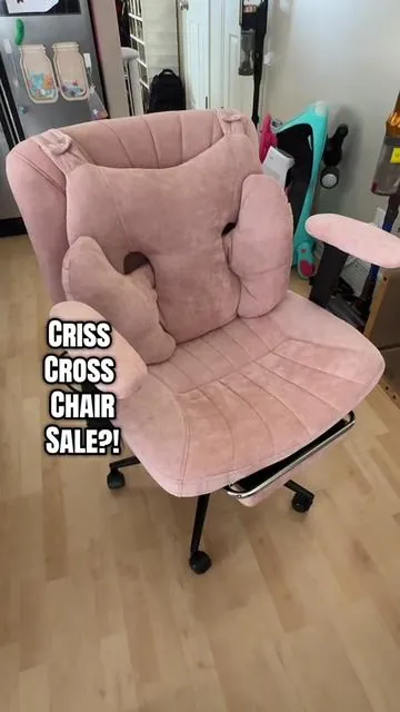 The crisscross chair that not only has a lumbar, that you pump yourself, but it is super comfortable, has amazing fabric, has a foot rest that pulls out from underneath, has adjustable arms, back-and-forth, and up and down. And a really comfortable lumbar pillow.  #crisscrosschair  #crisscrosschairwithfootrest #tiktokshopcreatorpicks  #tiktokshopholidayhaul  #merrygiftlist   