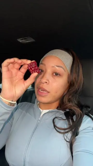 Gummies + Gym = working hard !  #tiktokshopcreatorpicks #tiktokshopholidayhaul #preworkout #oxyshred #ehplab 