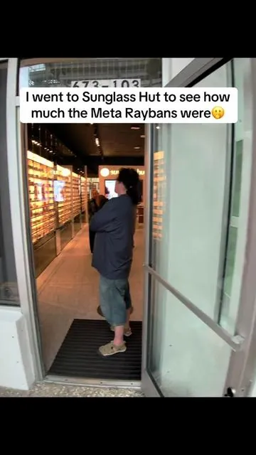 They’re actually so much cheaper on TikTok! #metarayban #meta #rayban #raybanmeta #sunglasses 