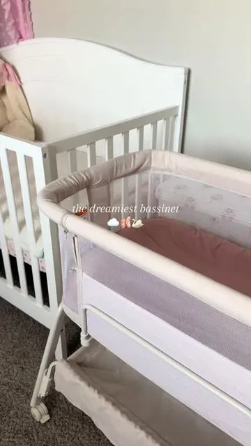just so obsessed 🥹🎀 #bedside #bassinet #nestwithme #babydelight #musthaves 