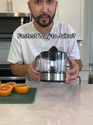 The easiest and fastest way to juice #elitegourmetjuicer #juicer #citrusjuicer #kitchenessentials #juice 