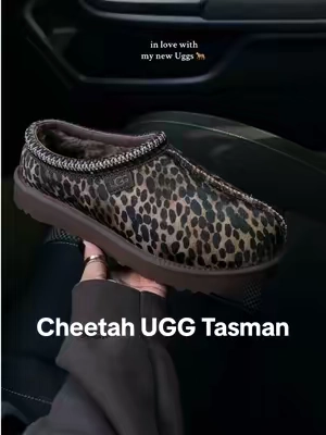 Cheetah print UGGs <3 don’t do basic get the animal print 🐆 I consider these a neutral color so they will go good with many outfits. These shoes have an actual fur texture to them, and they are lined inside 🤎 in love with these UGG Tasman #uggs #uggtasman #ugg #uggslippers #cheetahprint 