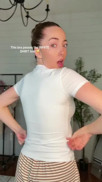This seamless T-shirt bra passes the white shirt test 👀✨ No lines. No show-through. Just a smooth, natural lift under literally ANY top. #tiktokshop #tiktokshopfinds #tiktokshopfinds #viralproducts #seamlessbra 