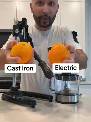Let’s see the difference between cast iron juicer vs electric juicer #manualjuicer #castironjuicer #electricjuicer #juicer #kitchenessentials 