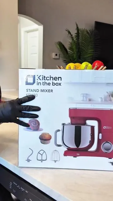 The stand mixer you didn’t know you needed. Large bowl for bigger baking batches. #standmixer #kitchenfinds #baking #foryouu #forup 