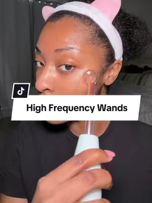 These are seriously the most underrated skincare tools #highfrequency #highfrequencyfacial #highfrequencywand #nuderma #antiaging 