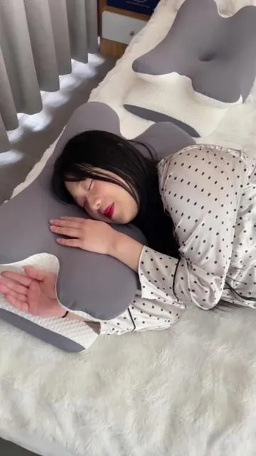 Nothing can compare with this pillow.#neckpain #pillow #sleeping #tiktokshop #foryoupage 