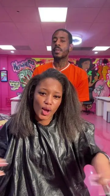 @Sleeze Transition🐹 #fypシ #layloliyah #wlw #foryou #wiginstall Hair from- @BB Face Hair Shop @BeautyQueen Studios 