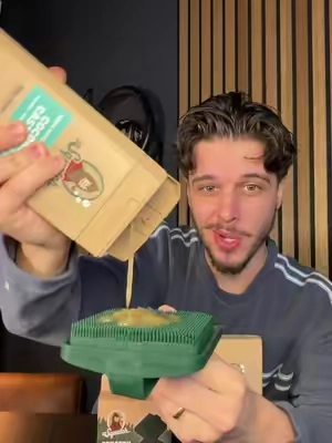 Better lather. Better scrub. Cleaner skin. This silicone scrubber + Dr Squatch Body Wash bundle is on sale! #drsquatch #mensgrooming #showertok #smellgood #bodywash 