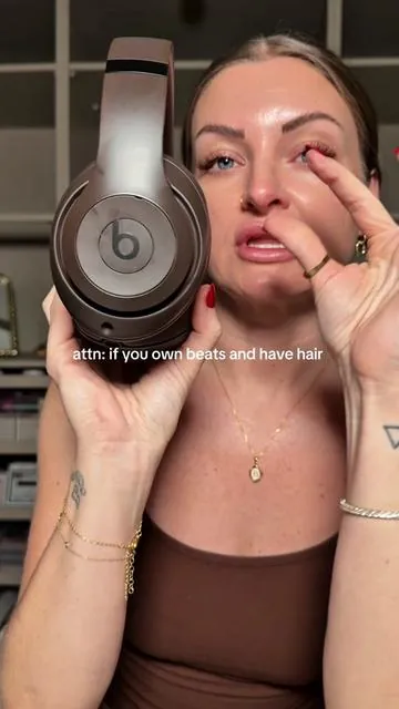 I love my beats but I also love to keep my hair 🤷🏼‍♀️😂 #beatsstudiopro #redditadvice #brownheadphones #newyearnewme #beatsheadphones 