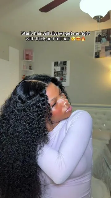 They ate this one uuuppp 😍😍🔥 Hair from @sterlyhair_shop  #sterlyhair #gluelesswig #burmesecurlyhair #wiginstall #wiginfluencer 