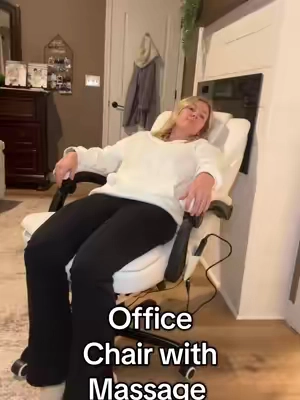 An office chair that vibrates?! Yes please #officechair #officechairthatvibrates #vibrationchair #vinsettoofficechair #vinsettohighbackmassagechair 