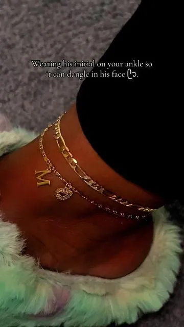 IYKYK 🤭 Perfect gift for Valentine’s Day ladies ❤️‍🔥❤️‍🔥#giftsforhim #giftsforher #valentinesdaygiftideas #anklet 