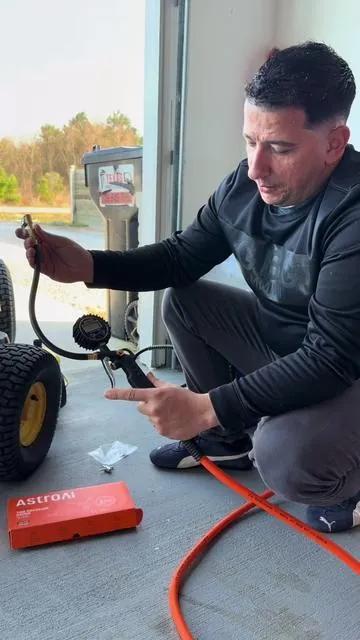 AstroAl Digital Tire Pressure Gauge with Inflator 250 PSI Air Chuck & Compressor Accessories Accuracy Measurement Durable Brass Components Automotive Vehicle Tool #tirepressure #digitaltirepressuregauge #infladordellantas #paratiiiiiiiiiiiiiiiiiiiiiiiiiiiiiii #fyp 