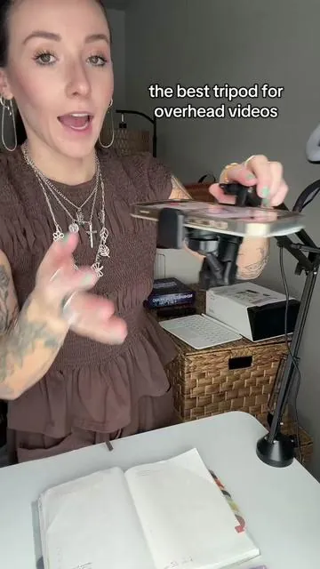 seriously the best tripod I’ve used for overhead videos and I’ve tried a handful of them!! #tripod #contentcreation #filmingsetup #filming #contentcreator 
Tripod for overhead filming, how to film overhead videos, filming setup, clip on desk tripod 