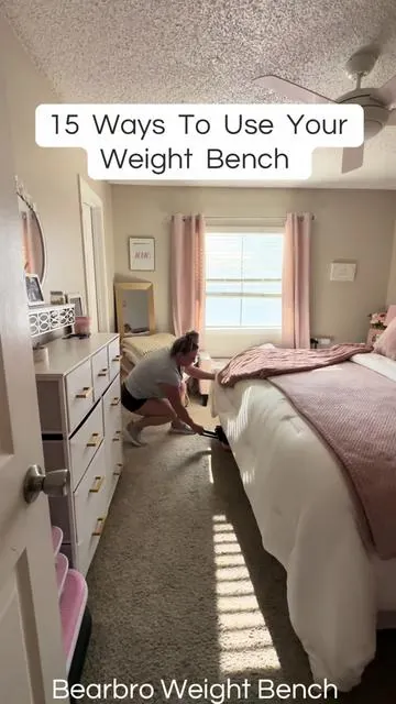This pink weight bench, and these pink weights… oh yes… and this fantastic workout routine. GET IT ALL💗💗💗 @Bearbro Fitness Studio #WeightBench #fittok #Lif#LiftmeGym #WorkOutFromHome