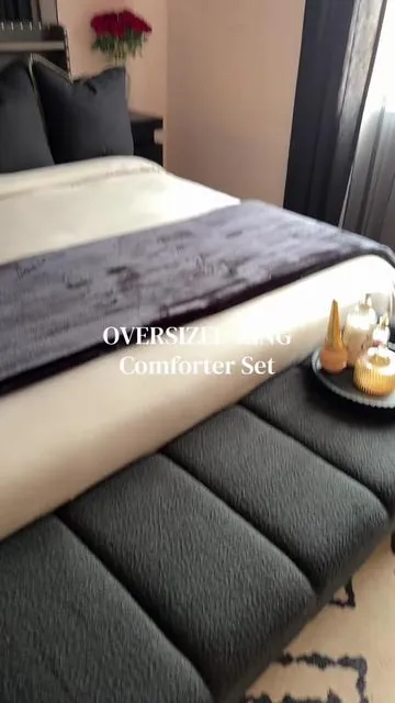 You will fall in love with this comforter set and for this price?!? 🙌🏻

##Bedding##BeddingSet##ComforterSet##OversizedKingComforter##tiktokshopjumpstartsale