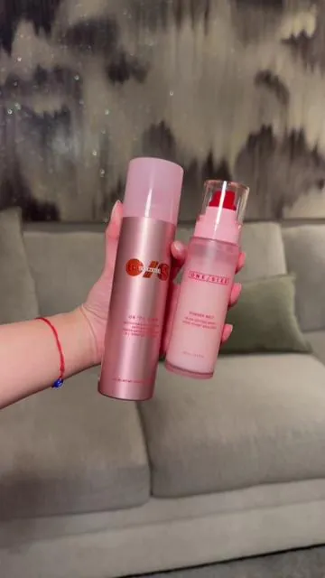 Obsessed with these setting sprays from @ONE SIZE BEAUTY so good #fyp #onesizebeauty #onesizesettingspray #settingspray #glassskinproducts 