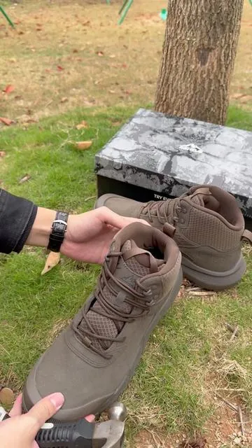 Resistentes, impermeables y antideslizantes#mensfootwear #menboots #travelgear #Tacticalboots #boots 