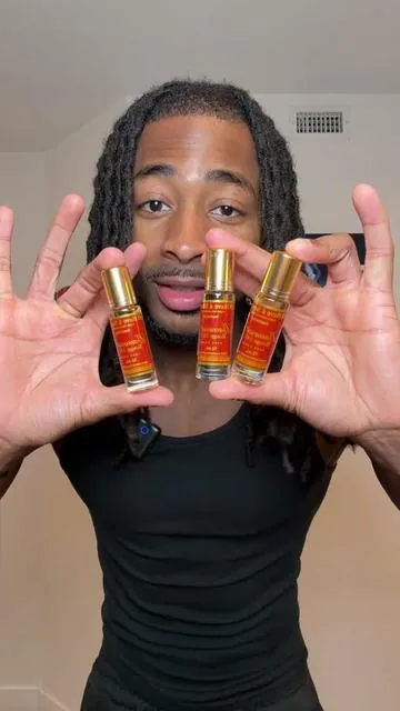 Baccarat 540 Rouge Perfume Oil and you get a 3 pack! Smells extremely good lasting hours on hours 🤩 #baccaratrouge540 #perfumeoils #baccaratrouge #fragranceoils #perfumecollection 