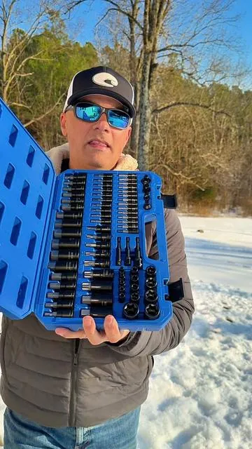 CASOMAN 71-Piece Master Hex & Torx Bit Socket Set | 1/4” 3/8” 1/2” Drive | Mechanic & DIY Essential ⸻ Description If you work on trucks, cars, tractors, equipment, or farm gear, this is one of those socket sets you reach for constantly. The CASOMAN 71-piece master hex and Torx set covers metric and SAE, short and long bits, and three drive sizes so you’re not swapping adapters all day. Great for: 	•	Automotive & diesel work 	•	Farm and tractor repairs 	•	ATVs, UTVs, lawn mowers, and trailers 	•	Shop or service truck setups Solid organization, wide size coverage, and a price point that makes sense for real-world use. ⸻ Keyword Block hex bit socket set torx bit socket set master hex torx set 1/4 3/8 1/2 drive socket set mechanic bit socket set automotive hex torx sockets farm mechanic tools truck repair tool set DIY mechanic tools ⸻ Top Hashtags #TikTokShop #CreatorPicks #TikTokShopJumpstartSale #MechanicTools #ToolTok