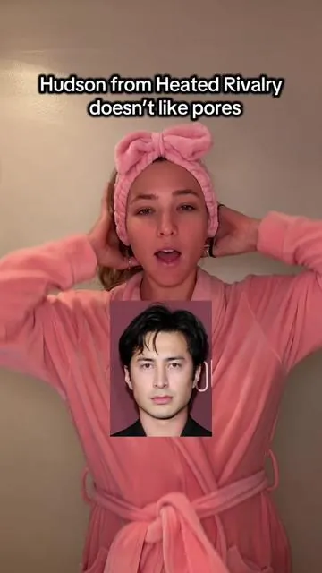 Hudson doesn’t like pores and he uses Skin1004 Korean skincare! This is a complete care pore bundle! #hudsonwilliams #heatedrivalry #skincare 