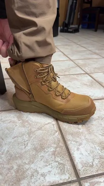 Replying to @Klynn@69 These are the new Nortiv 8 Tactical Composrite Toe Work Boots!  #nortiv8 #workboots#mensshoes#steeltoe#tiktokshopcreatorpicks 