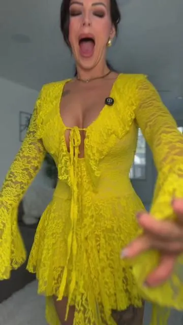 EXCUSE ME? My new favorite fashion dress finds 🤣😍👏🏻

#lacedress #fashionfinds #partydress #feminineenergy #tiktokshopcreatorpicks 