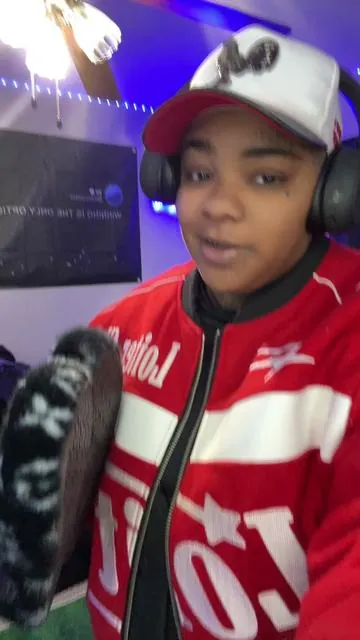 7602284602715098423