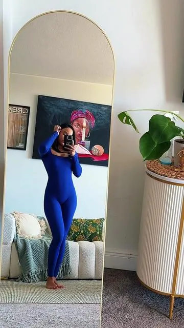 I love being skinny 🦋💙 #fyp #haitiantiktok🇭🇹 #creatorsearchinsights #FatimaAltieri #gymbody 