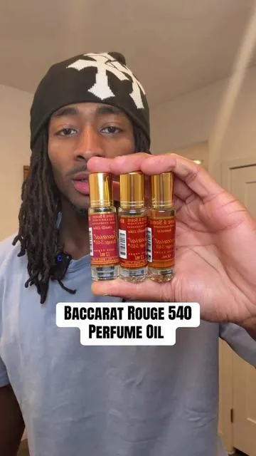 The best smelling perfume oil Hands Down 🔥 #baccaratrouge540 #perfumeoils #unisexperfume #baccaratrouge #perfumecollection 