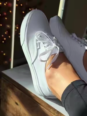 #vans #whitesneakers #sneakers #vanssneakers #tiktokshopcreatorpicks 