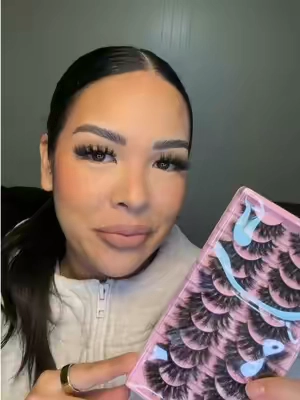 #lashes #lashestutorial #lashesathome #lashesonfleek 