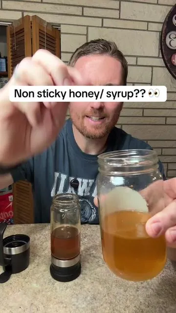 Glass honey dispenser #tiktokjumpstartsale #fanfavoritedeals #honeydispenser #kitchenfind 